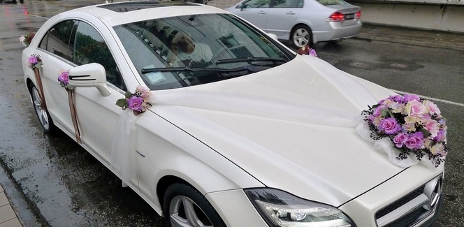Рязань свадебное оформление автомобиля цветами